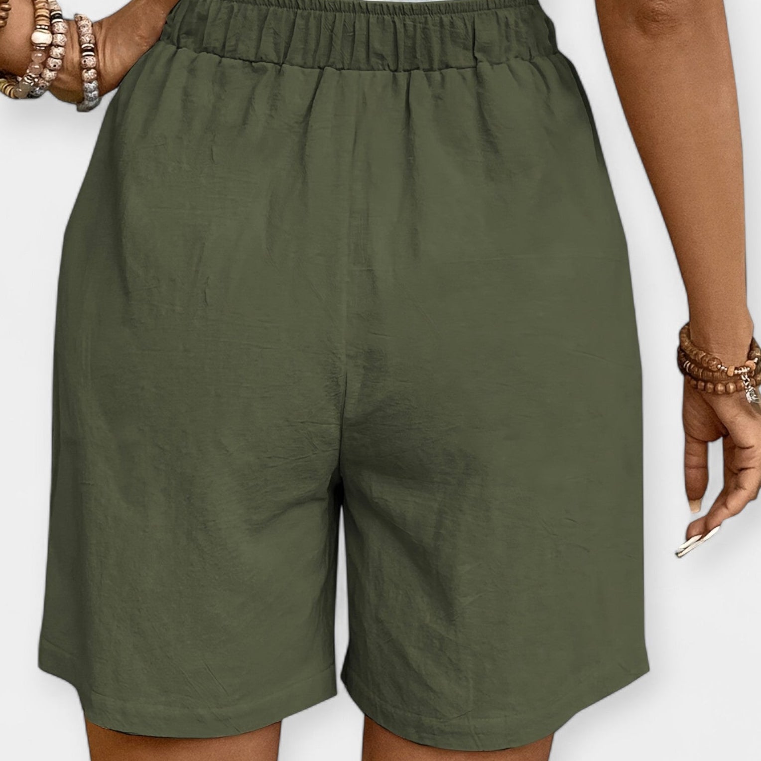 Lightweight Pants with Subtle Shine